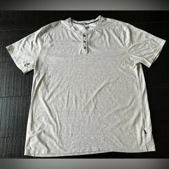 LEE Men’s 3 Button Henley Short Sleeve Shirt Size 2XL Light Gray Heather - Picture 1 of 4